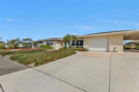 A home in PORT CHARLOTTE