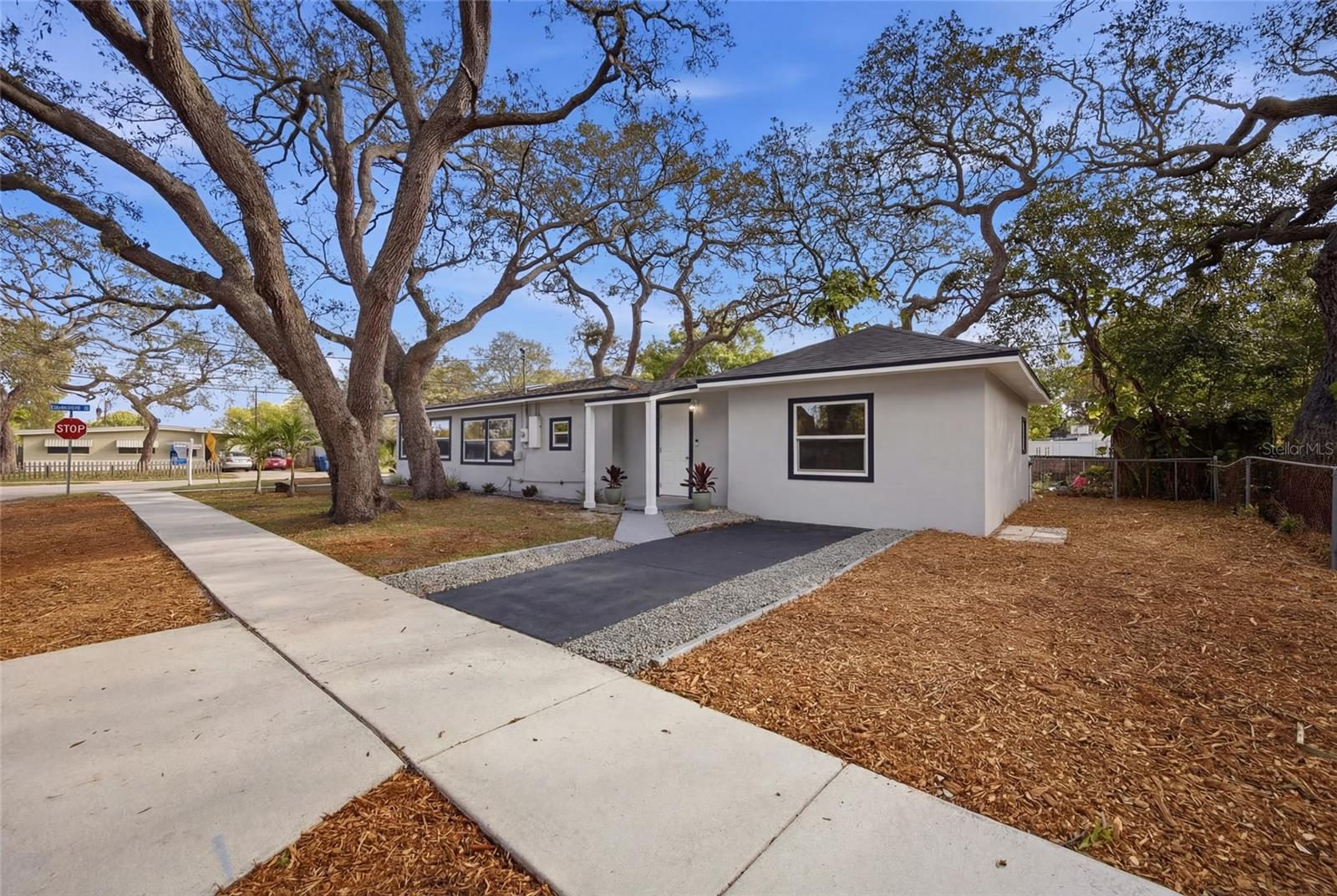 CAROLINA TERRACE - Residential