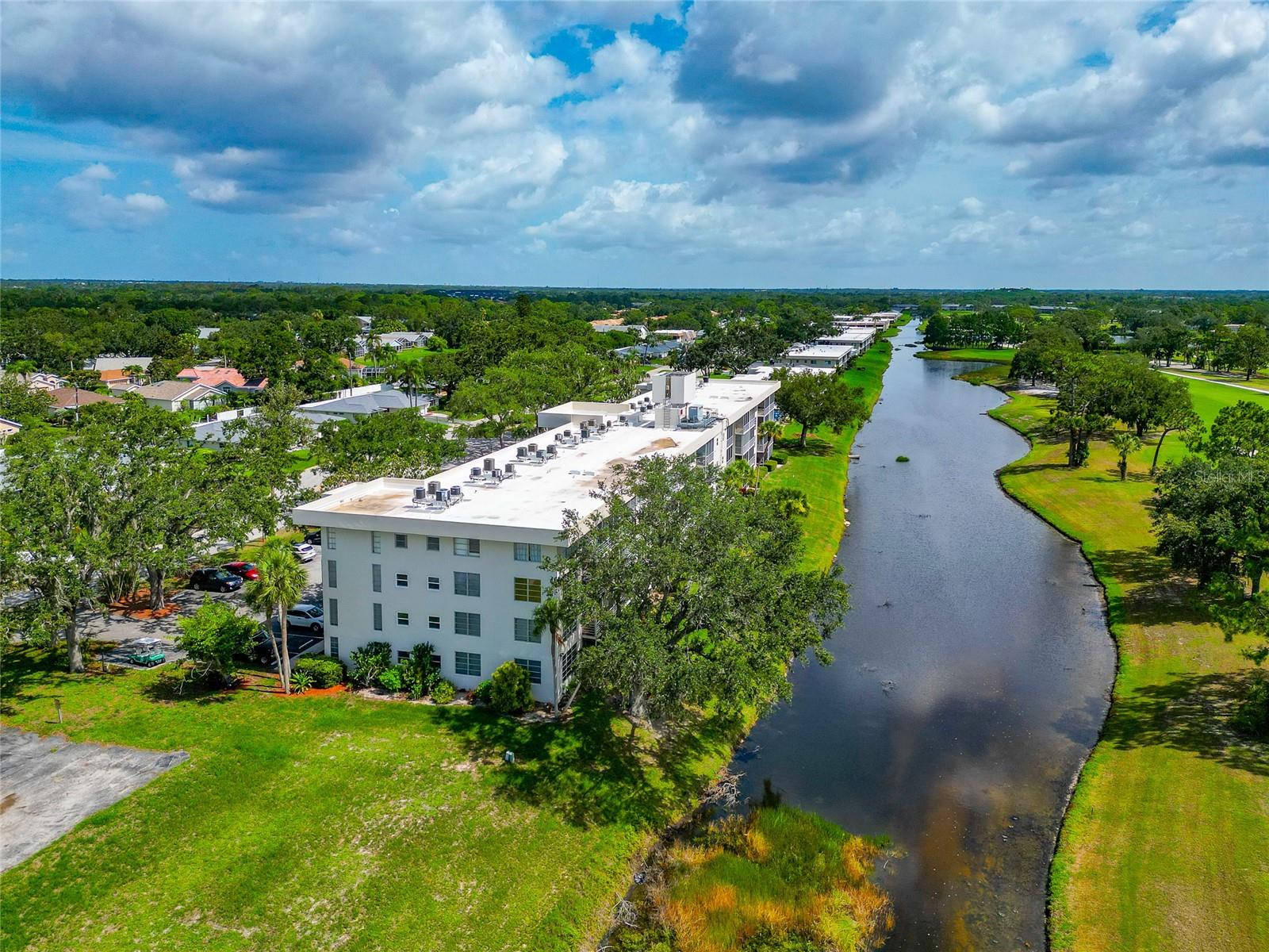 NO 1 PALM-AIRE DESOTO LAKES CC APT CONDO - Residential
