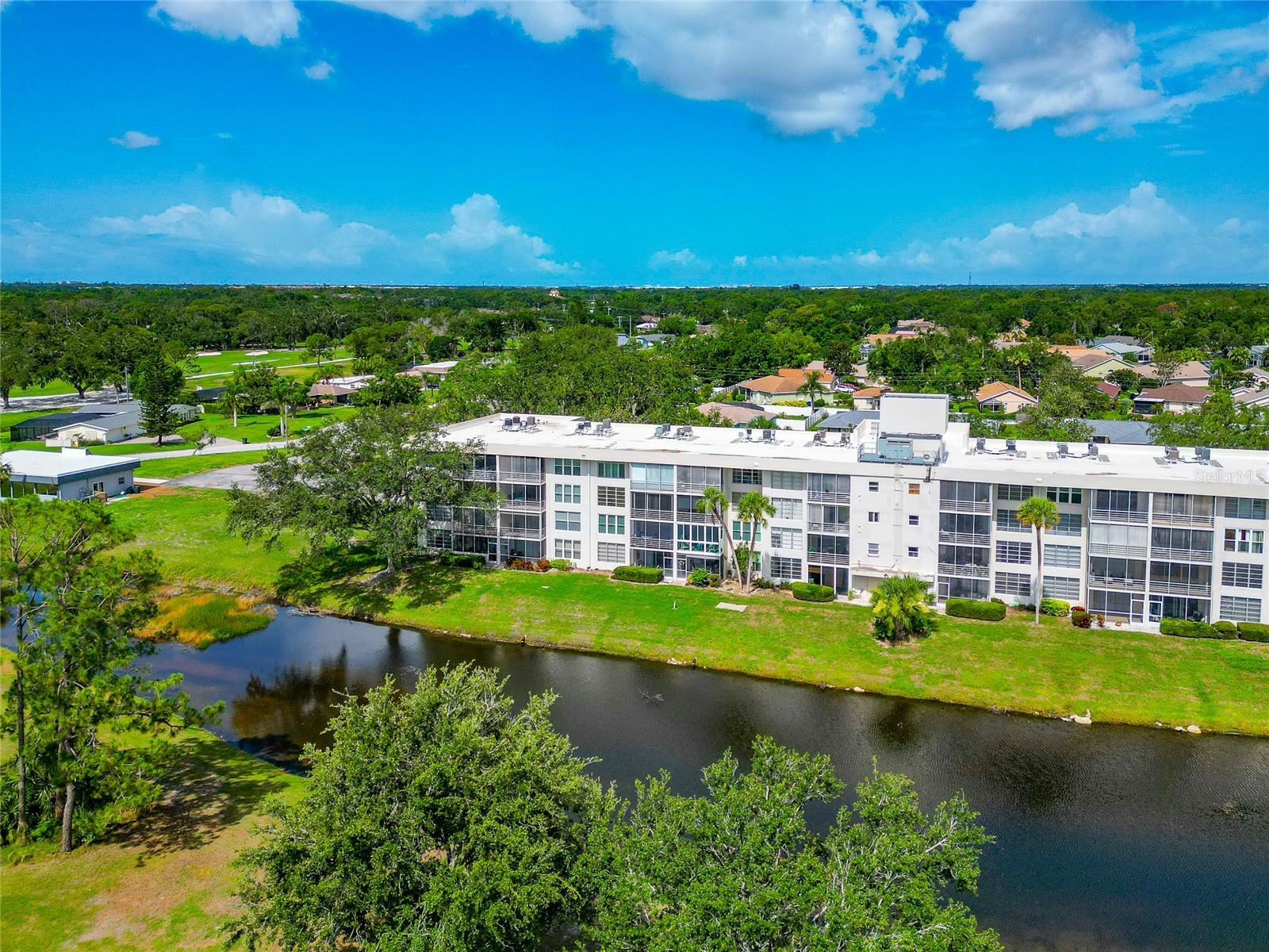 NO 1 PALM-AIRE DESOTO LAKES CC APT CONDO - Residential