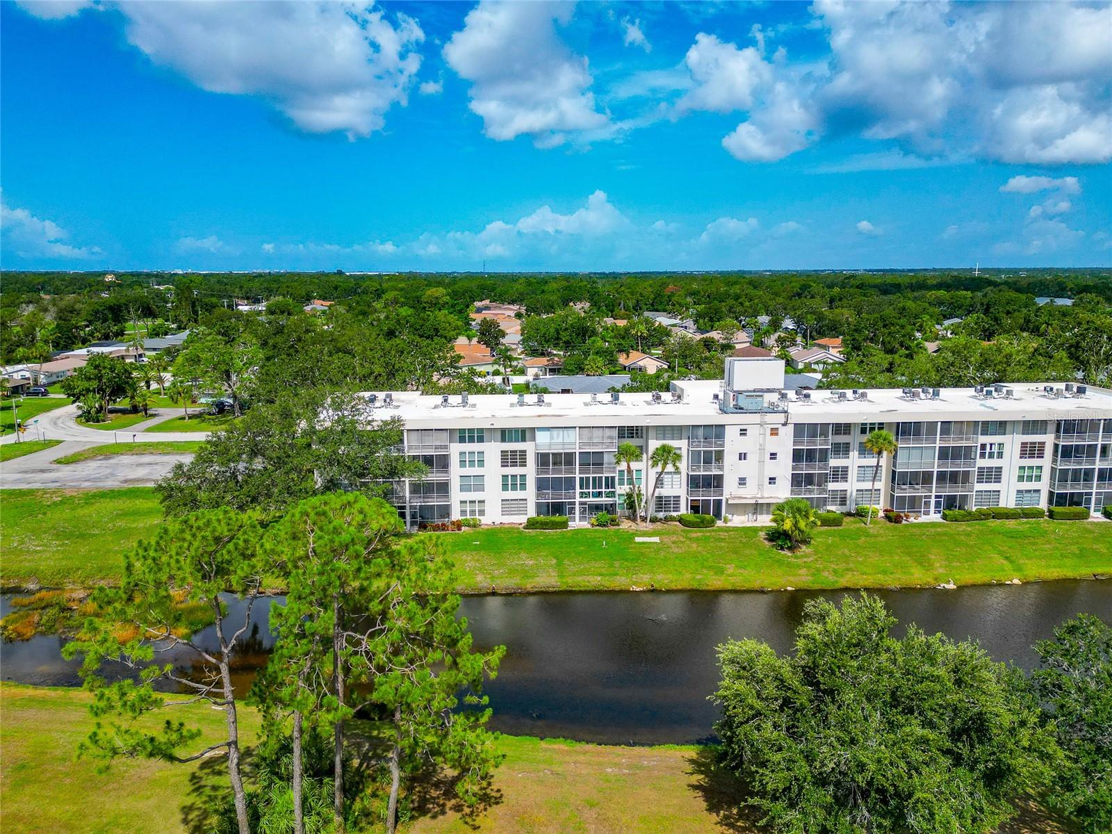 NO 1 PALM-AIRE DESOTO LAKES CC APT CONDO - Residential