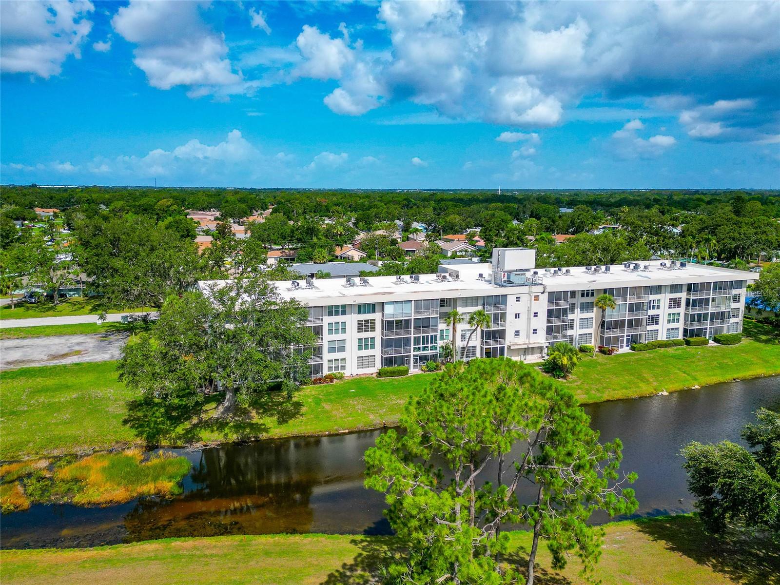 NO 1 PALM-AIRE DESOTO LAKES CC APT CONDO - Residential