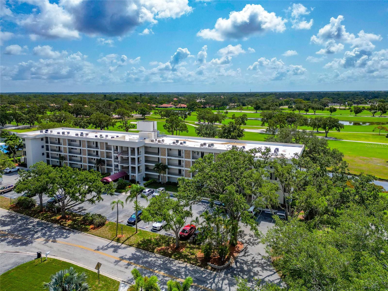 NO 1 PALM-AIRE DESOTO LAKES CC APT CONDO - Residential