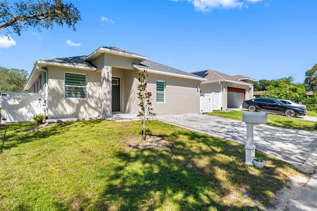Photo of 8920 N Newport Avenue, Tampa, FL 33604 (MLS # O6345276)