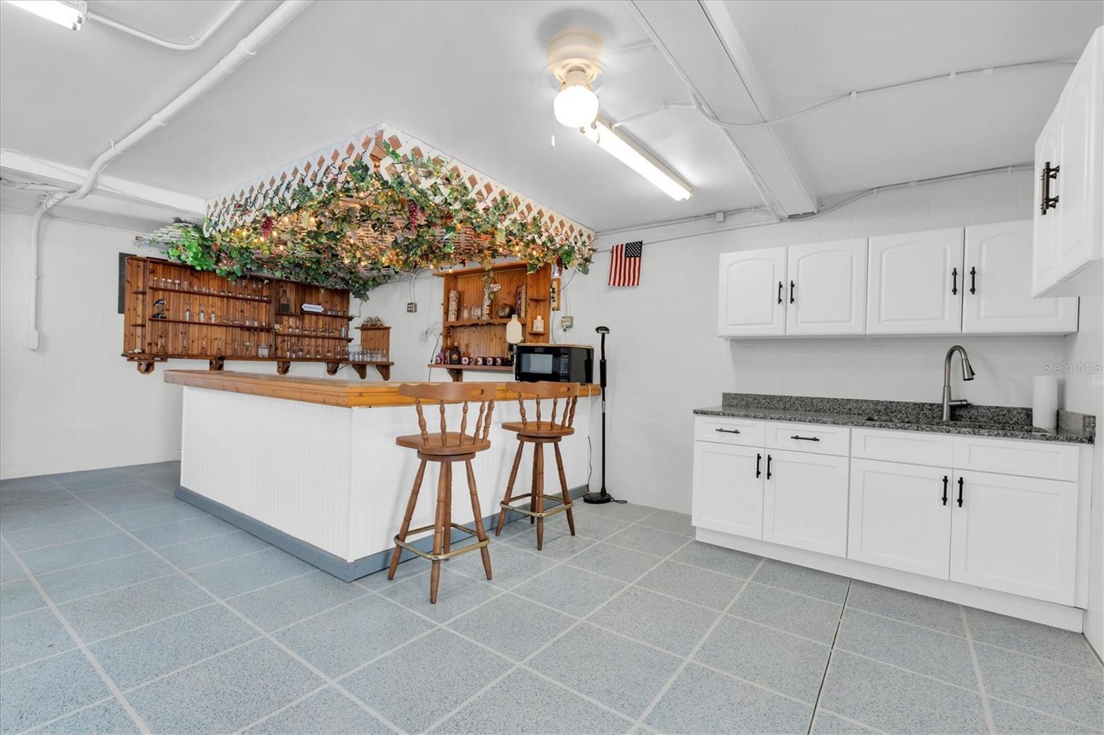 SUN KETCH CONDO - Residential Lease