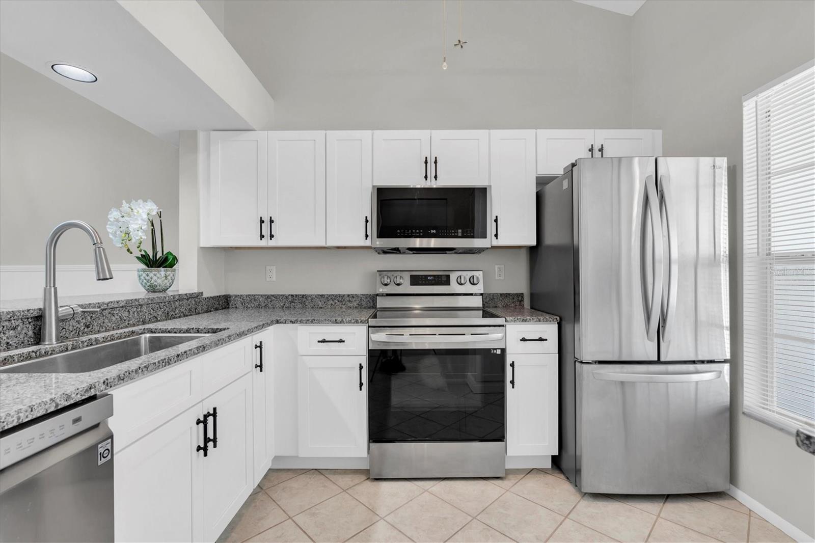 SUN KETCH CONDO - Residential Lease