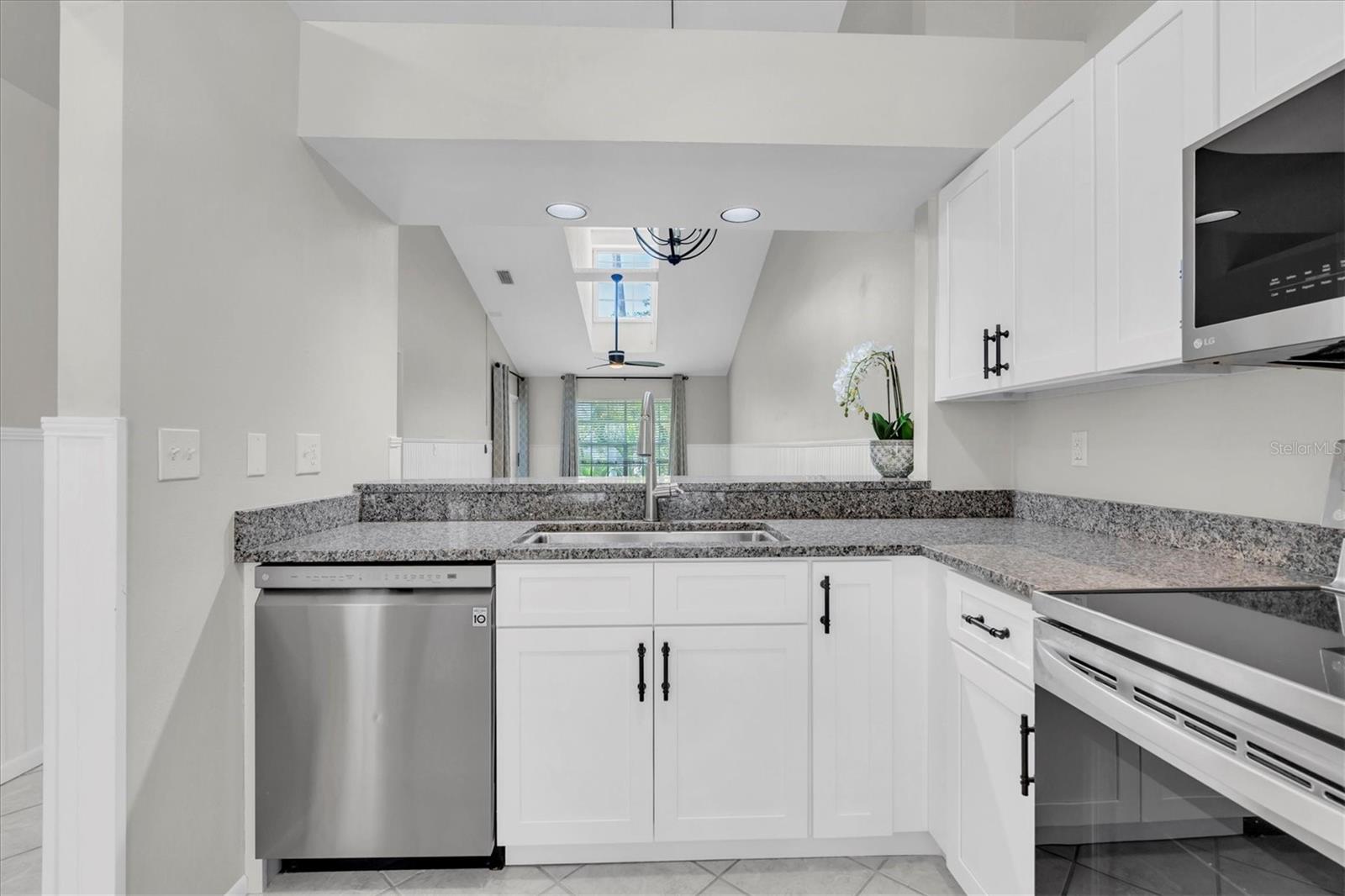 SUN KETCH CONDO - Residential Lease