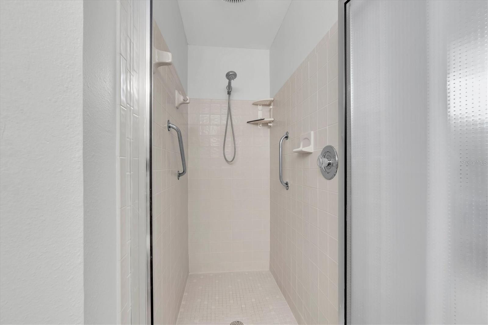 SUN KETCH CONDO - Residential Lease