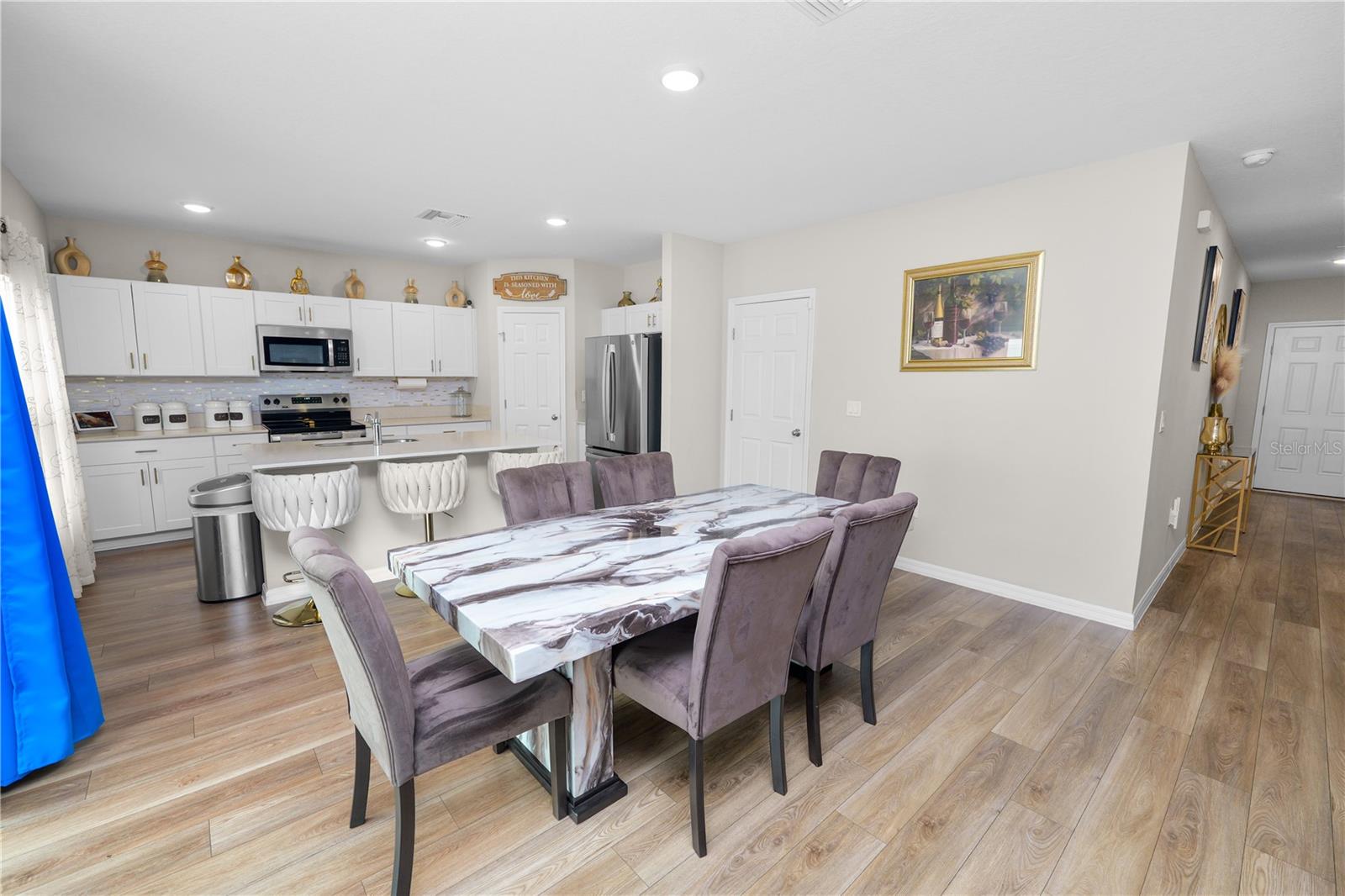 SCENIC TER SOUTH PH 1 - Residential