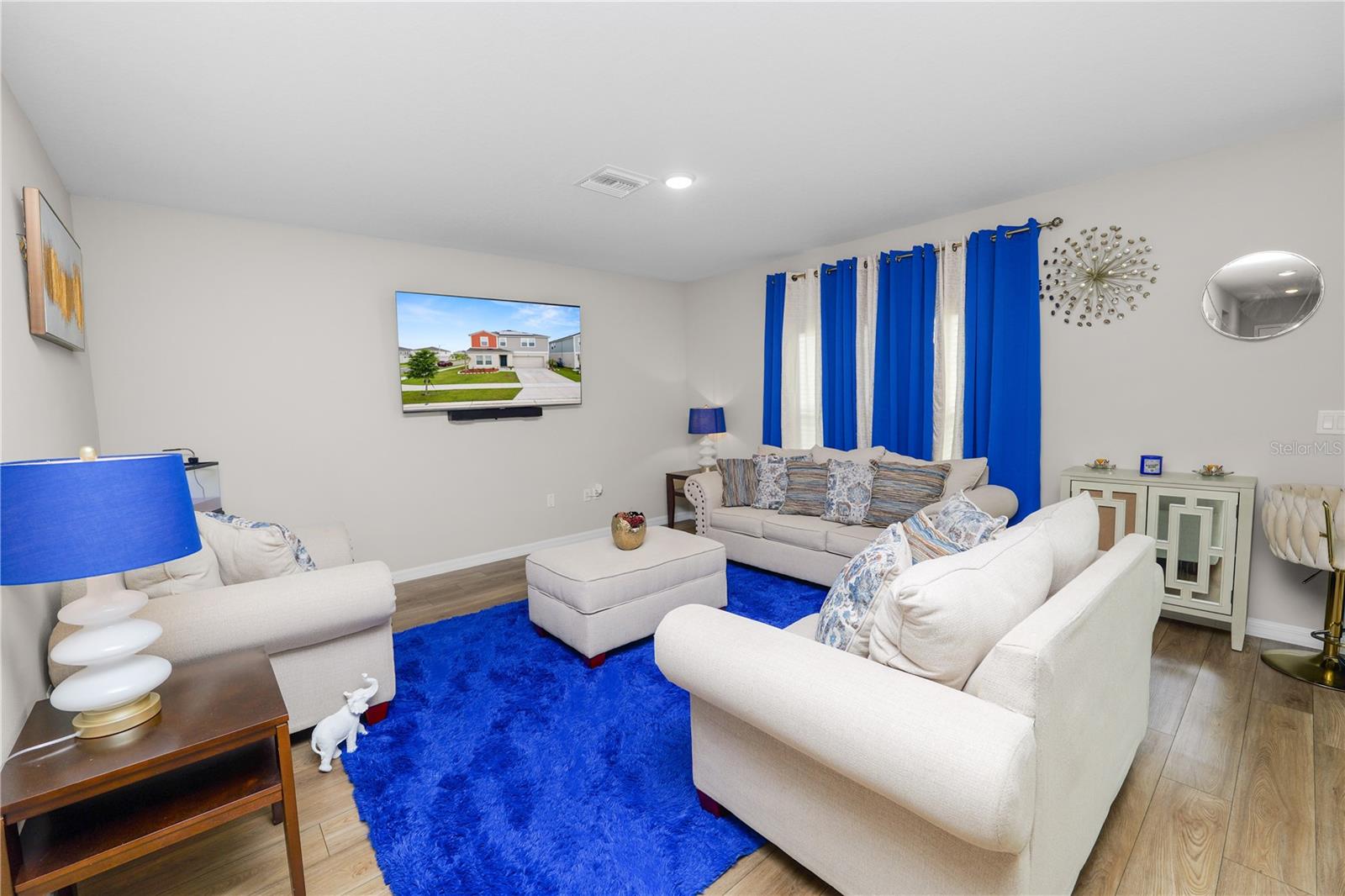 SCENIC TER SOUTH PH 1 - Residential