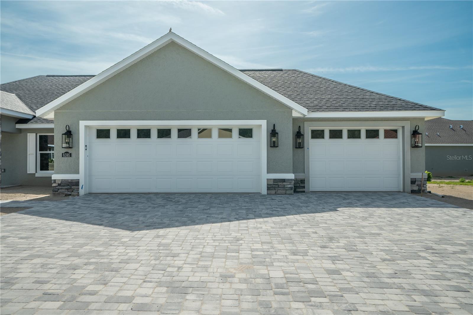 JULIETTE FALLS - Residential