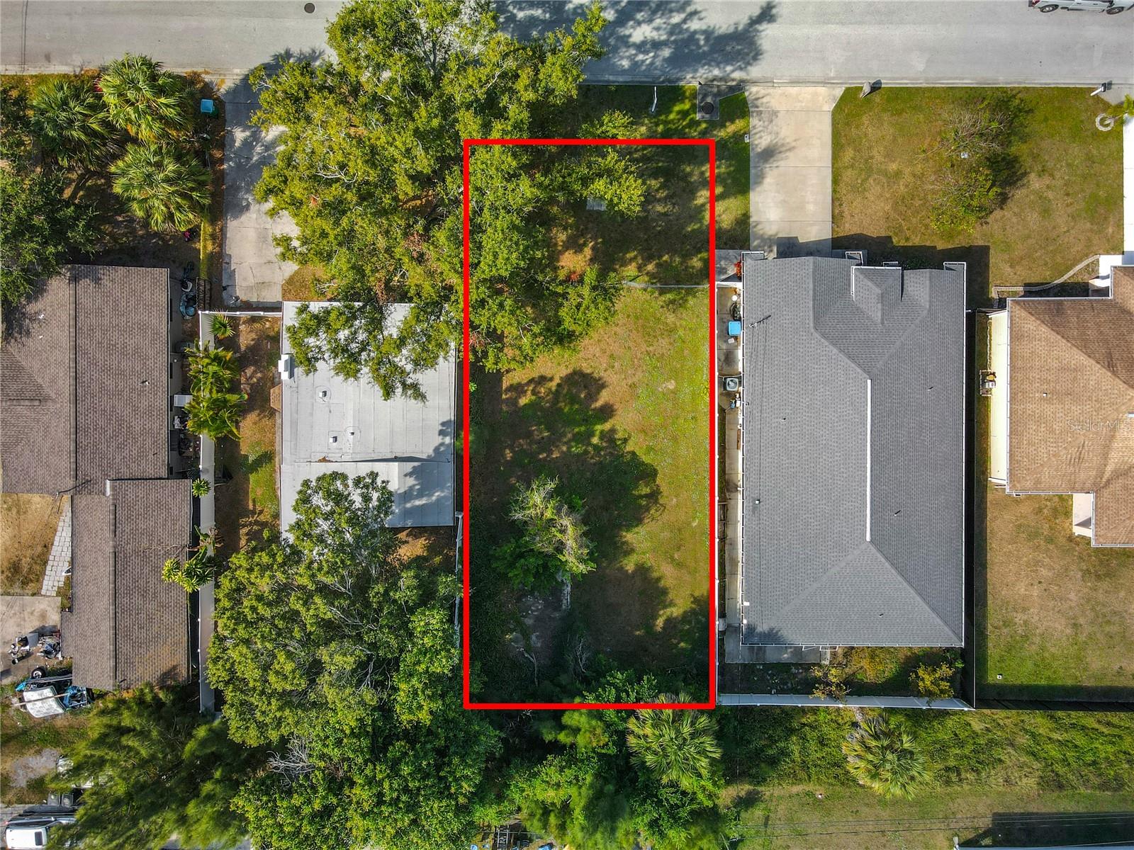 BAYNARD LEE JR 2 - Land