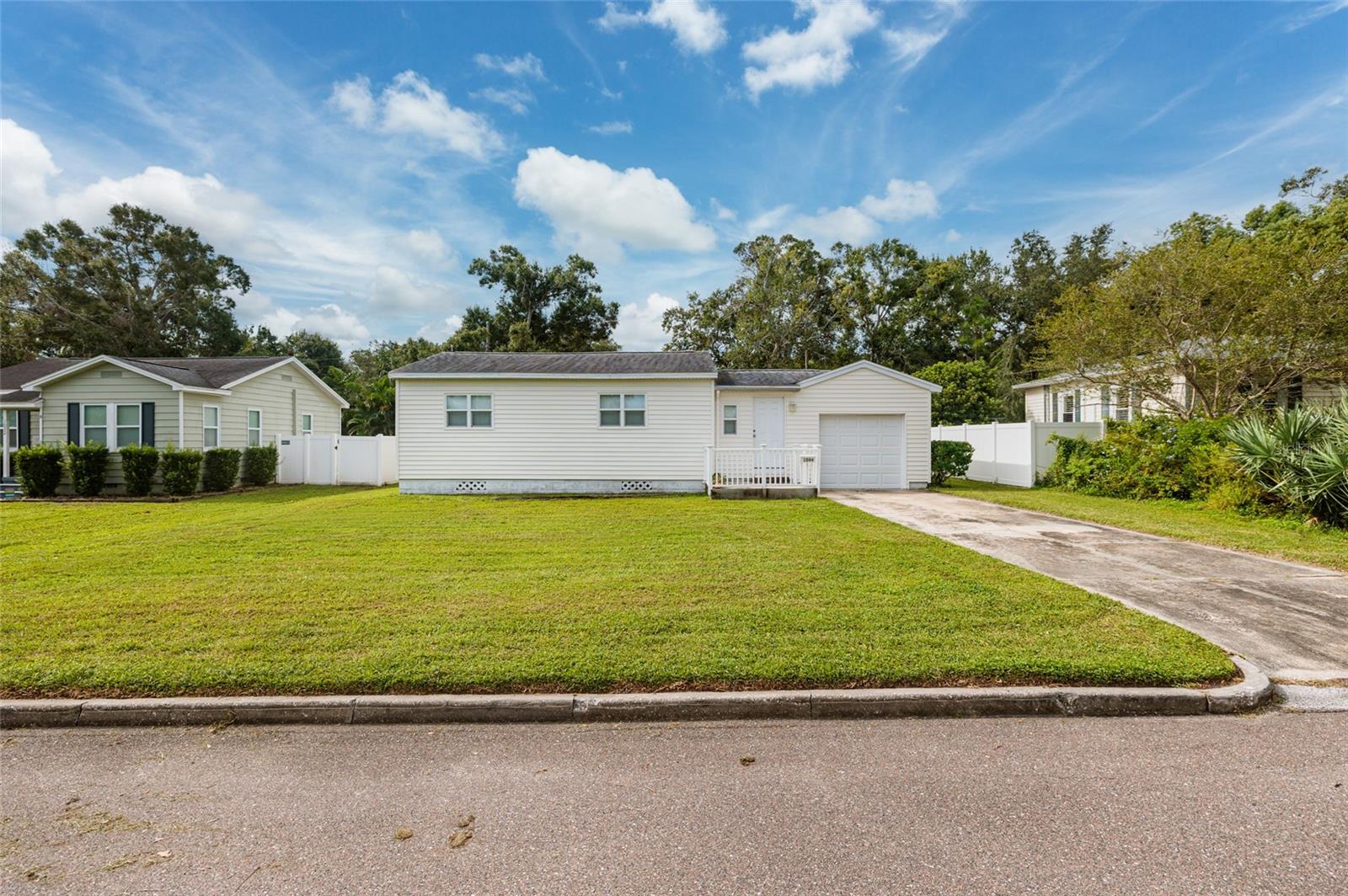 Charming 2-bedroom, 1-bath home with garage situated on a spacious 8,276 sq. ft. lot. This property offers outstanding potential to renovate, expand, or rebuild. The existing home features a functional floor plan with a family room, dining area, utility room, and garage — providing a solid base for updates and customization.
Highlights:
Oversized lot with space for additions, outdoor living, or new construction
Functional layout ready for updates
Area shows strong growth with redevelopment and renovations nearby
Convenient location close to shopping, dining, parks, and major roadways
Excellent opportunity for renovation, expansion, or long-term investment
This property offers flexibility and potential — a great opportunity for creating value through updates or designing a new build.