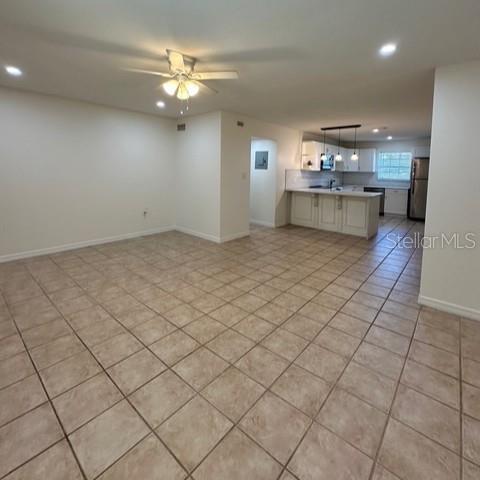 VILLAS ORLANDO CONDO - Residential Lease