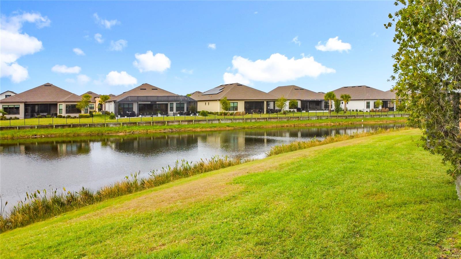 SOLIVITA PH 5F - Residential