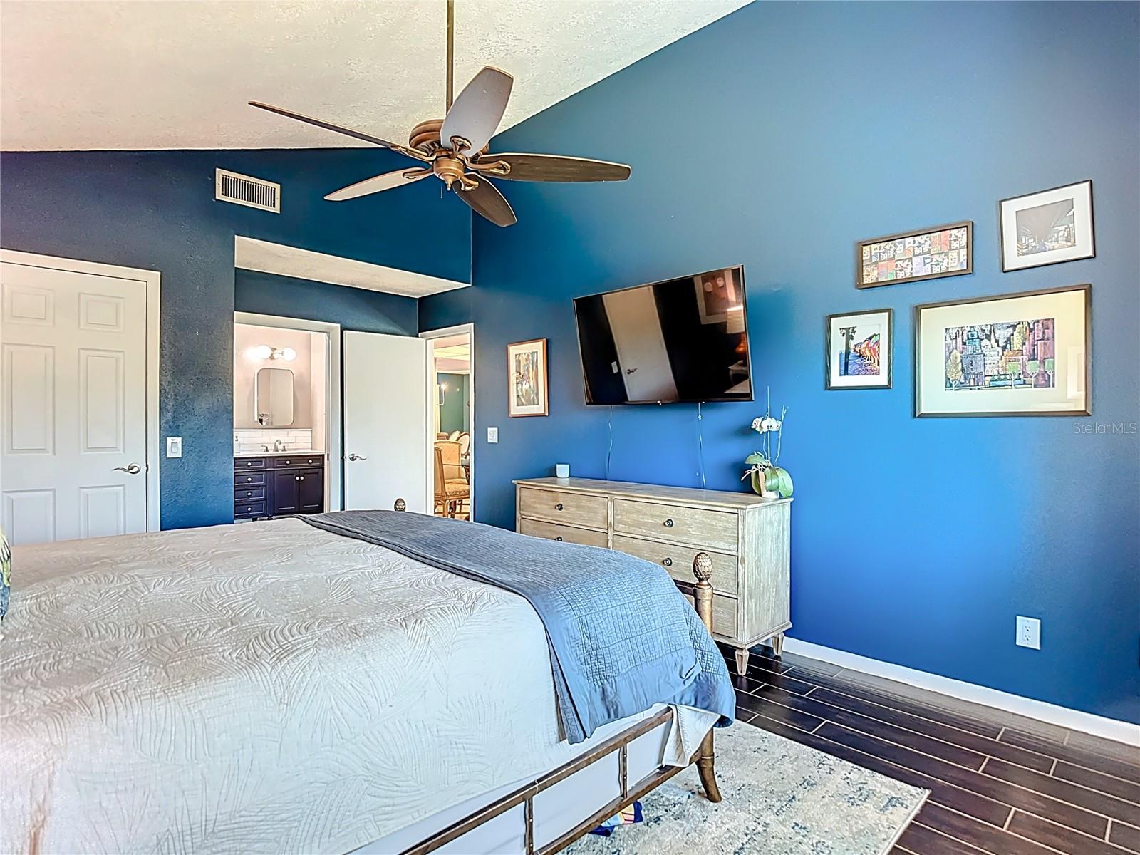 RIVER RUN UNIT II - Residential