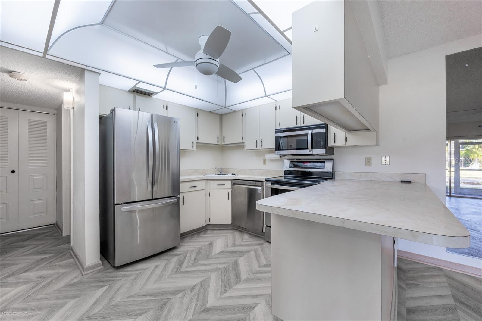 REGENCY HOUSE - Residential Lease