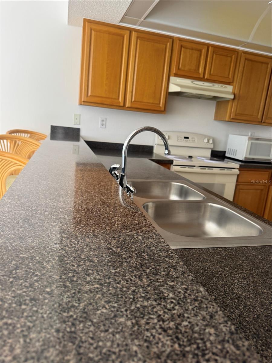 ROLLS LANDING BLDG 10 - Residential