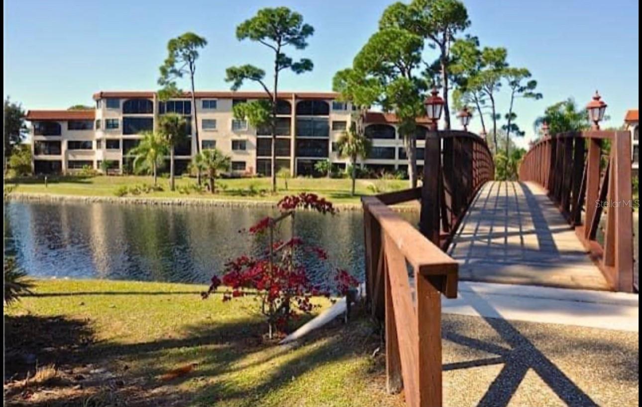 ROLLS LANDING BLDG 10 - Residential