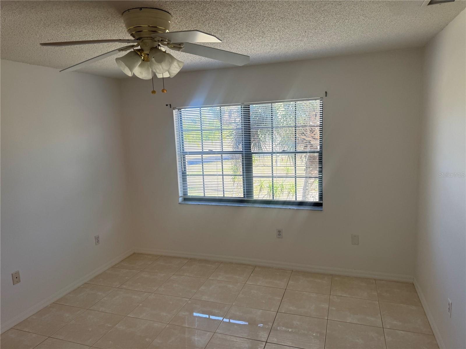 ROLLS LANDING BLDG 10 - Residential