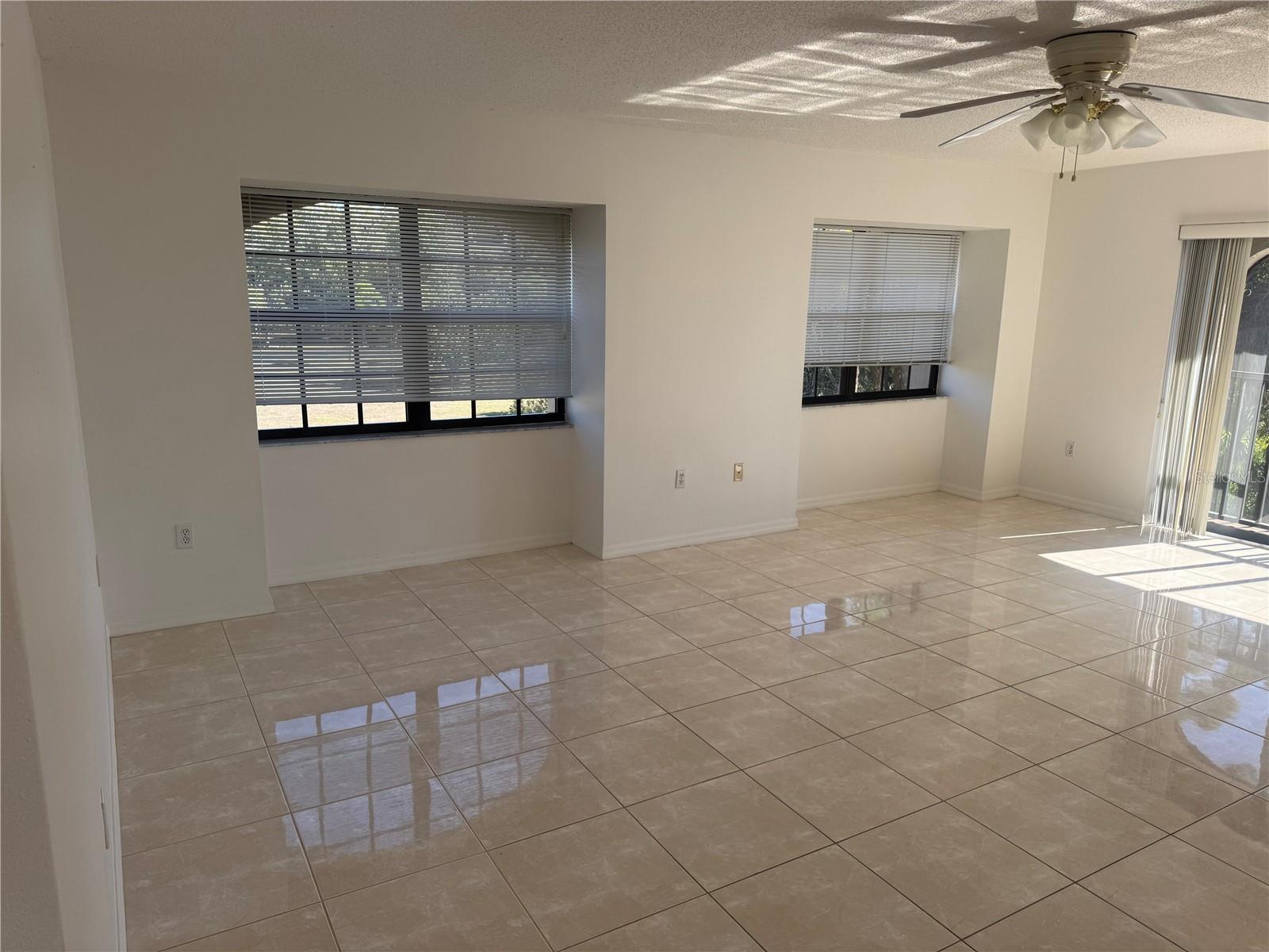 ROLLS LANDING BLDG 10 - Residential