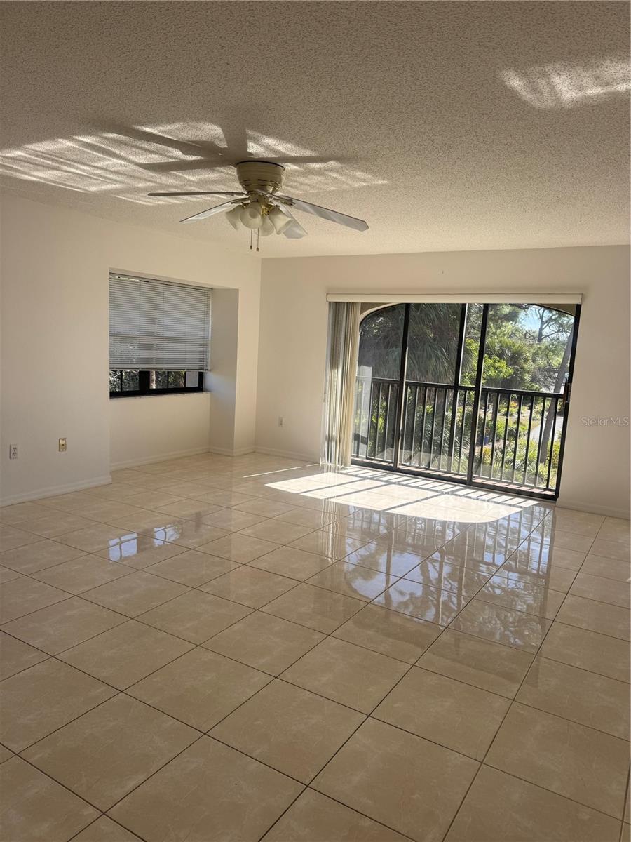 ROLLS LANDING BLDG 10 - Residential