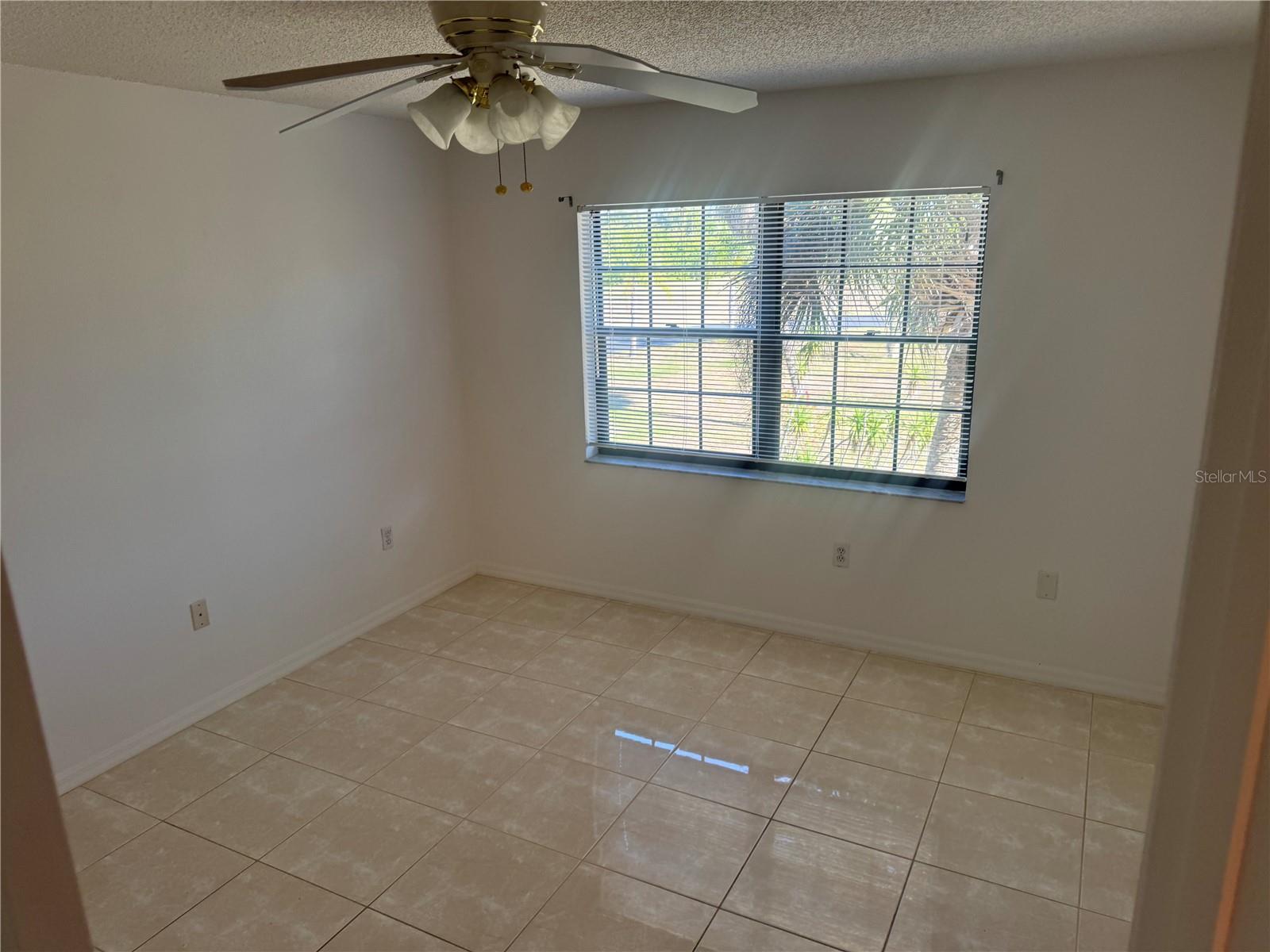 ROLLS LANDING BLDG 10 - Residential