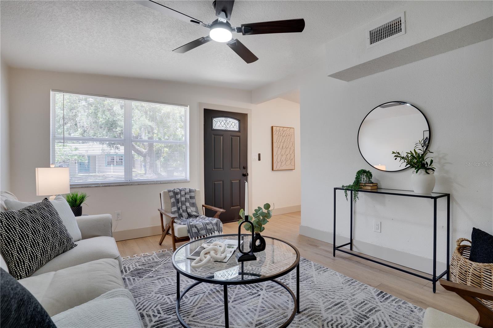 BACK BAY MANOR 3 - Residential