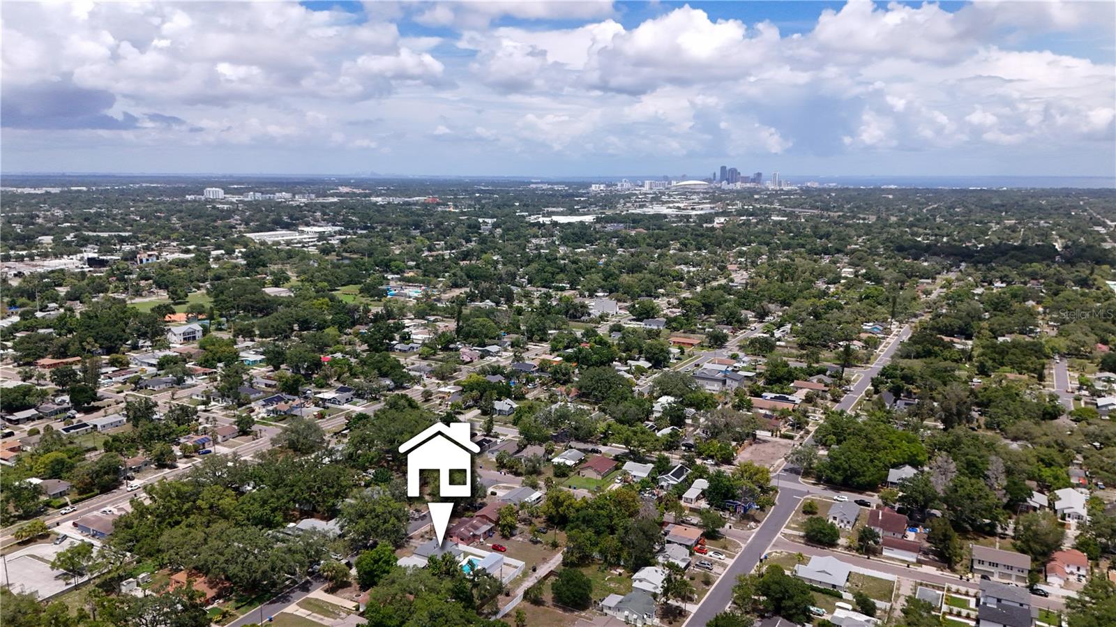 BACK BAY MANOR 3 - Residential