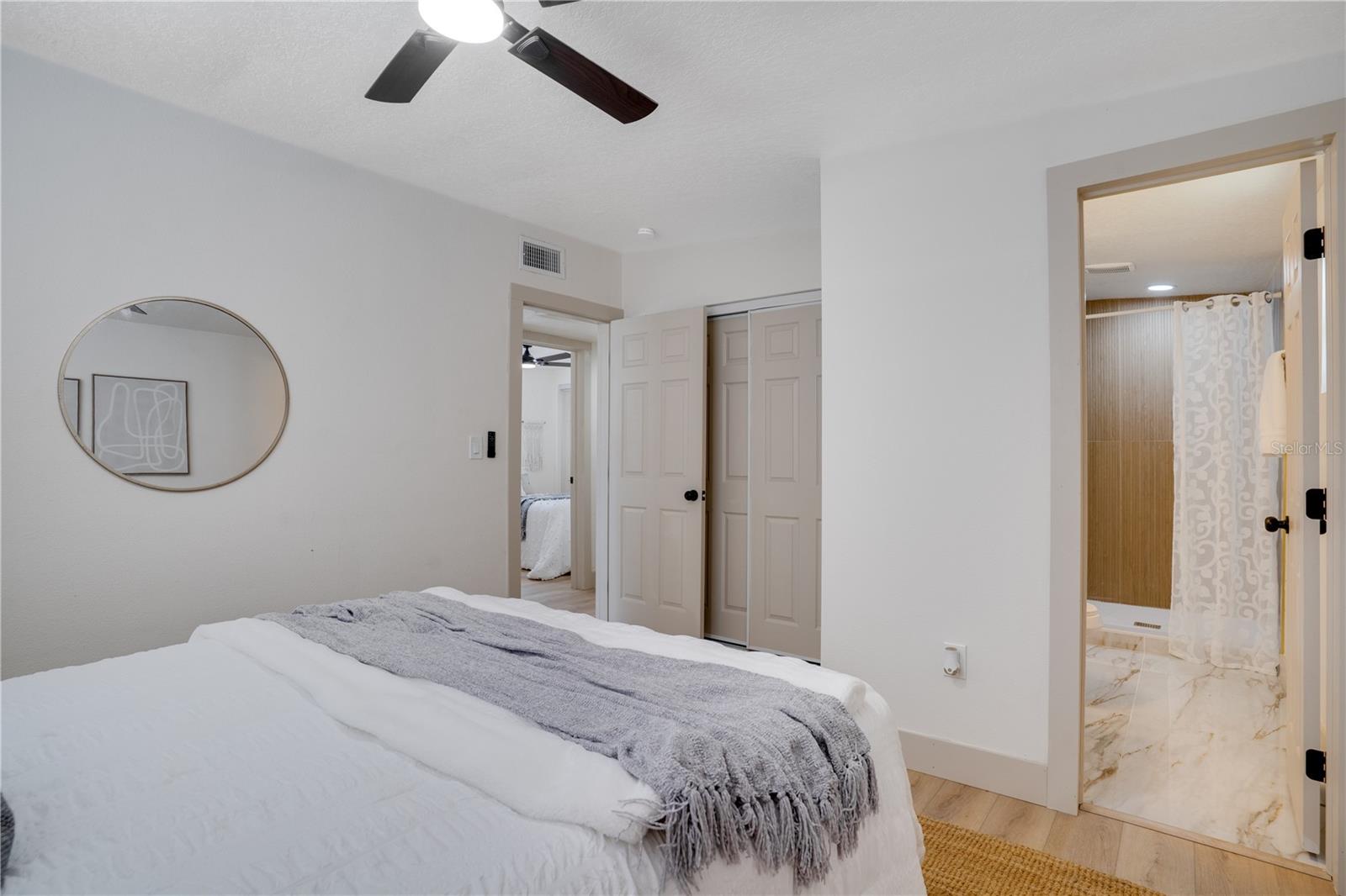 BACK BAY MANOR 3 - Residential