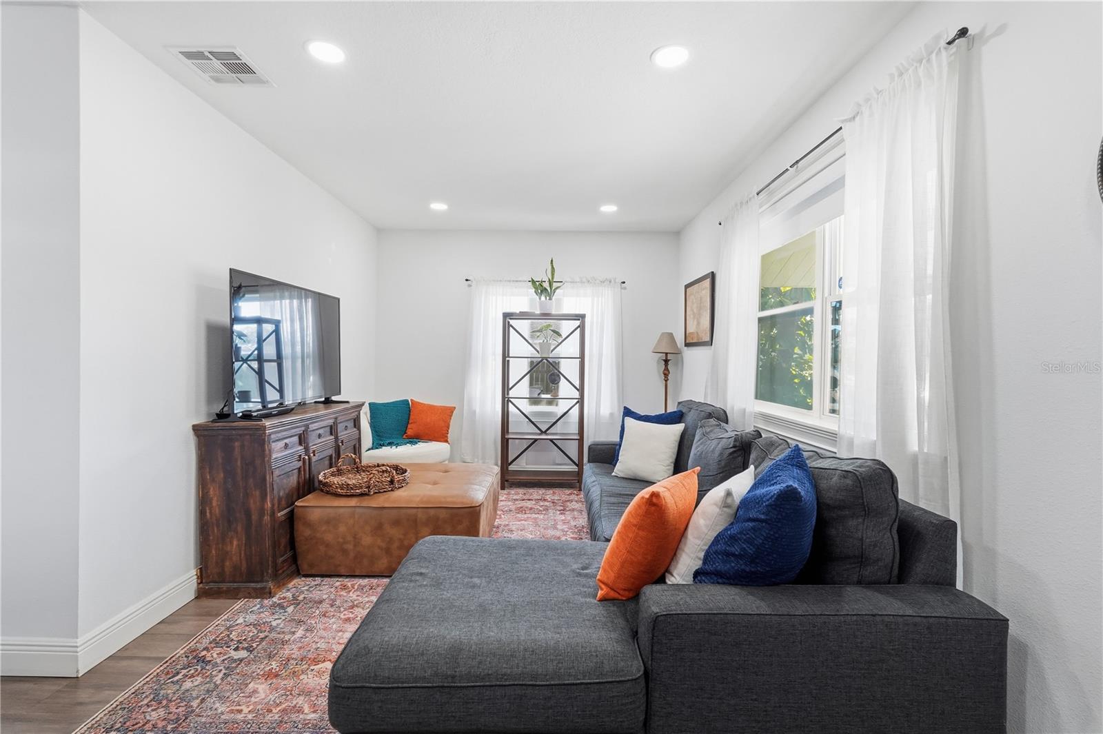 HIGHLAND GROVES - Residential