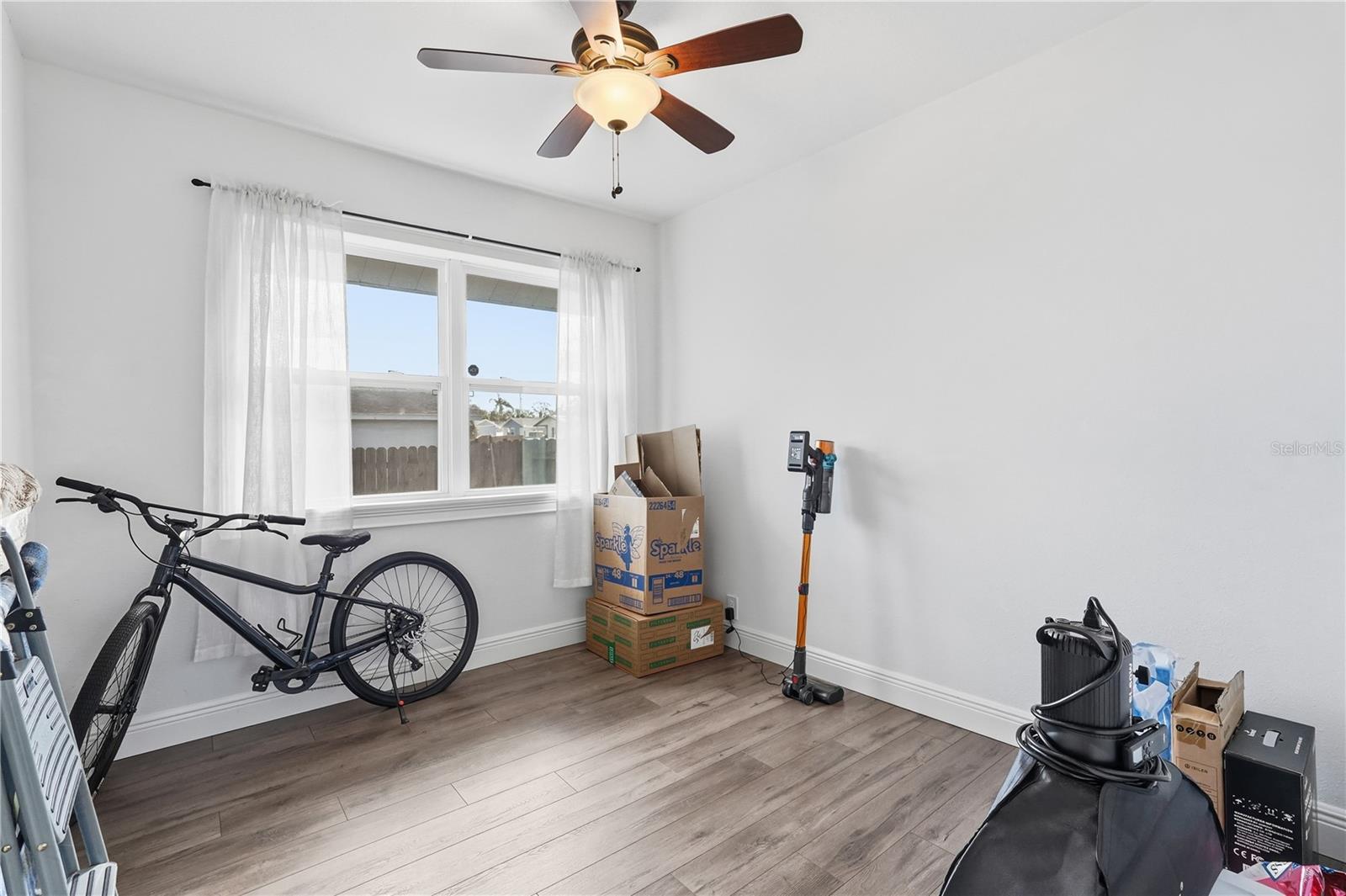 HIGHLAND GROVES - Residential