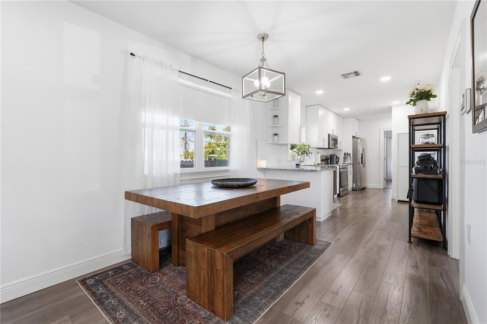 HIGHLAND GROVES - Residential