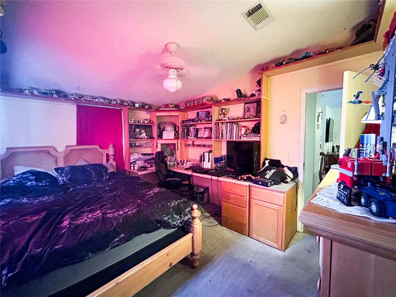 BRUSSELS BOY PH I & II - Residential