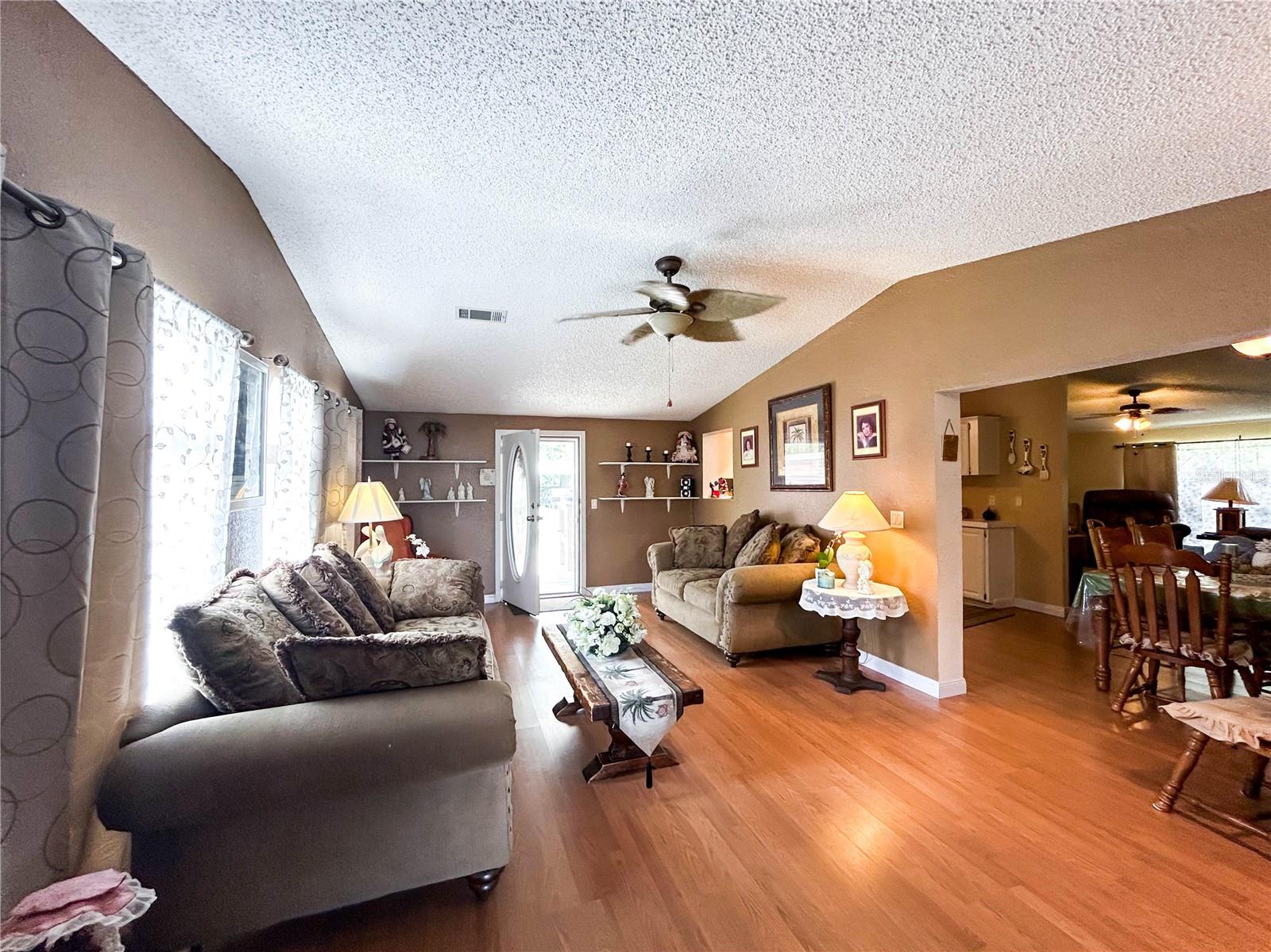 BRUSSELS BOY PH I & II - Residential