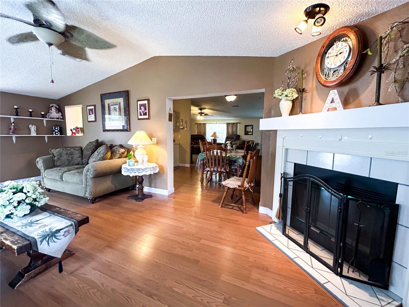 BRUSSELS BOY PH I & II - Residential