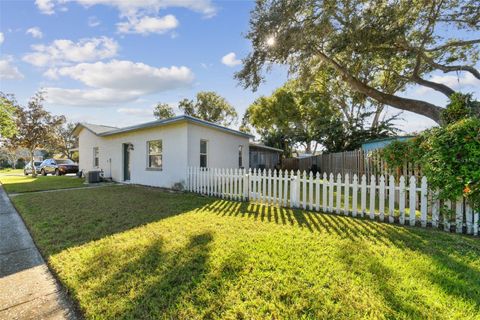 A home in PALM HARBOR