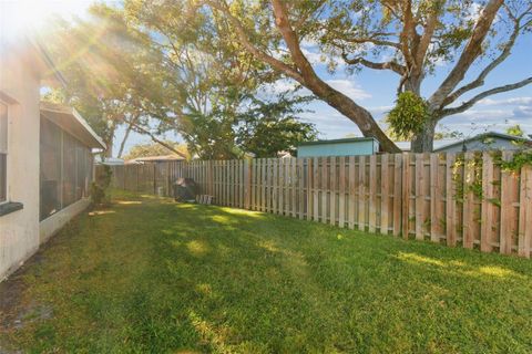 A home in PALM HARBOR