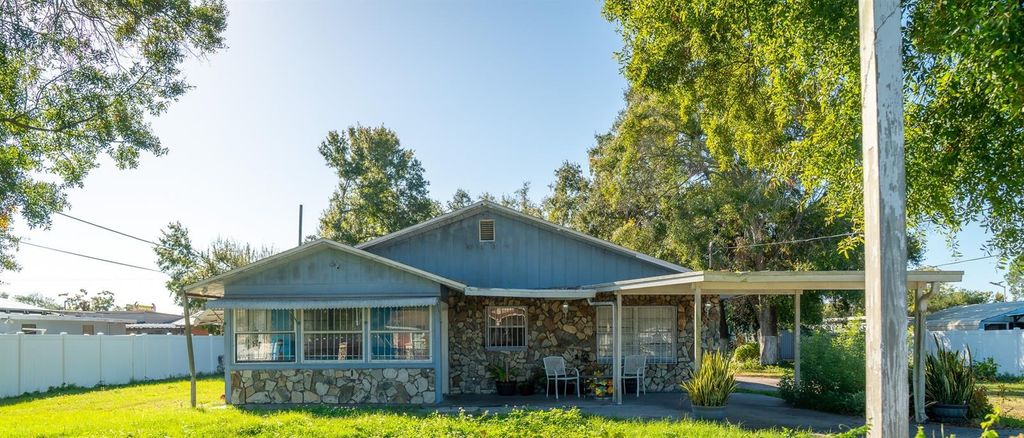 Photo of 6808 W Comanche Avenue, Tampa, FL 33634 (MLS # TB8460262)