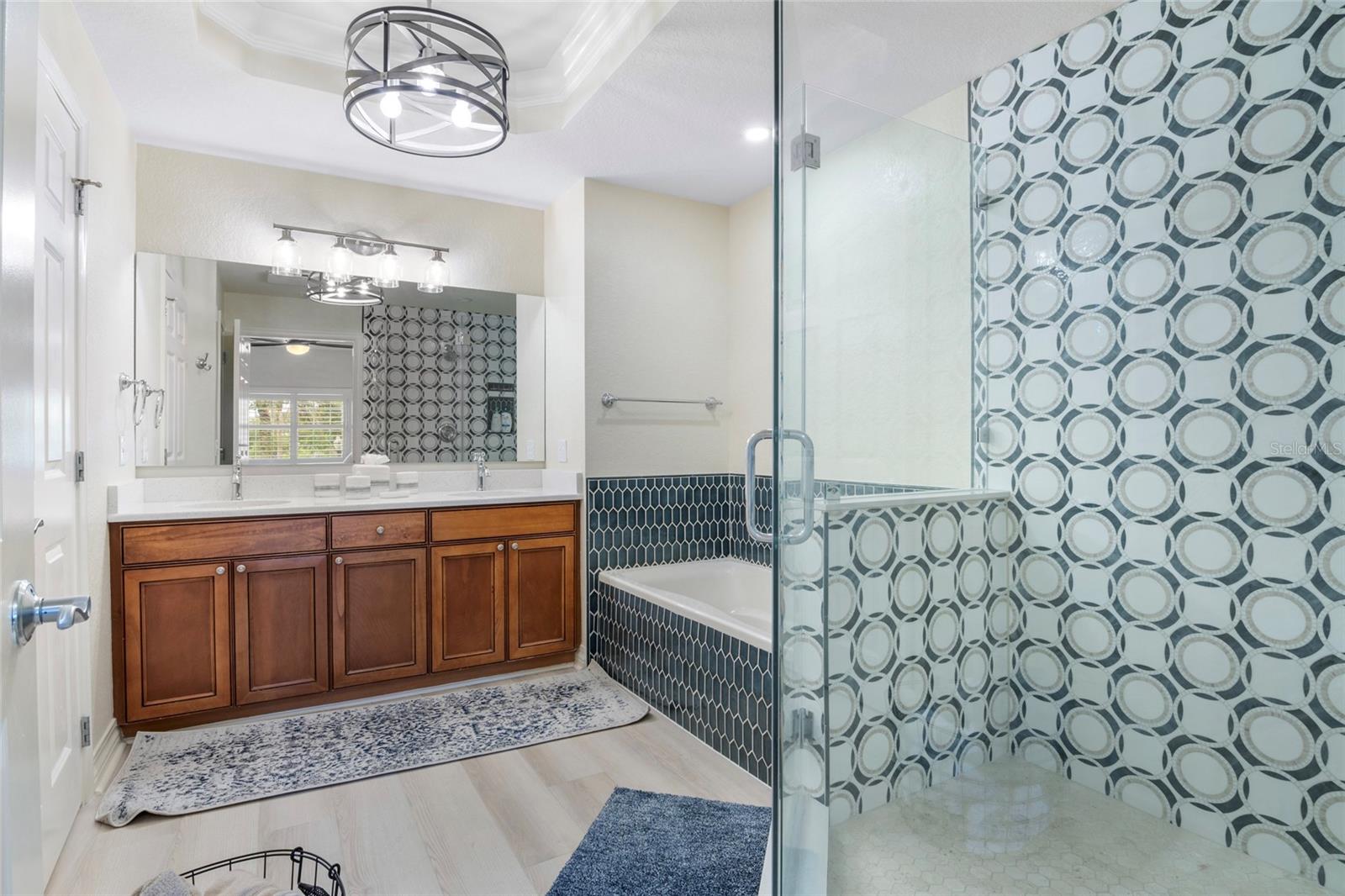 VILLAS AT REUNION SQUARE CONDO PH 9 - Residential