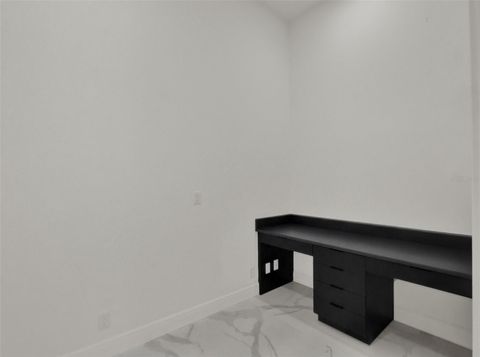 Tiny photo for 7615 SE 12th Circle, Ocala, FL 34480 (MLS # O6388085)