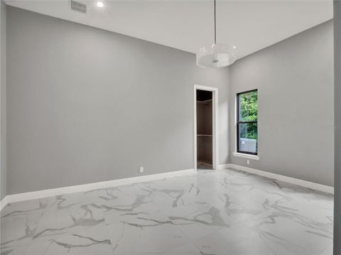 Tiny photo for 7615 SE 12th Circle, Ocala, FL 34480 (MLS # O6388085)