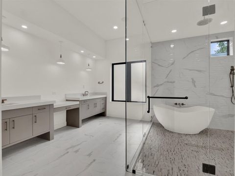 Tiny photo for 7615 SE 12th Circle, Ocala, FL 34480 (MLS # O6388085)