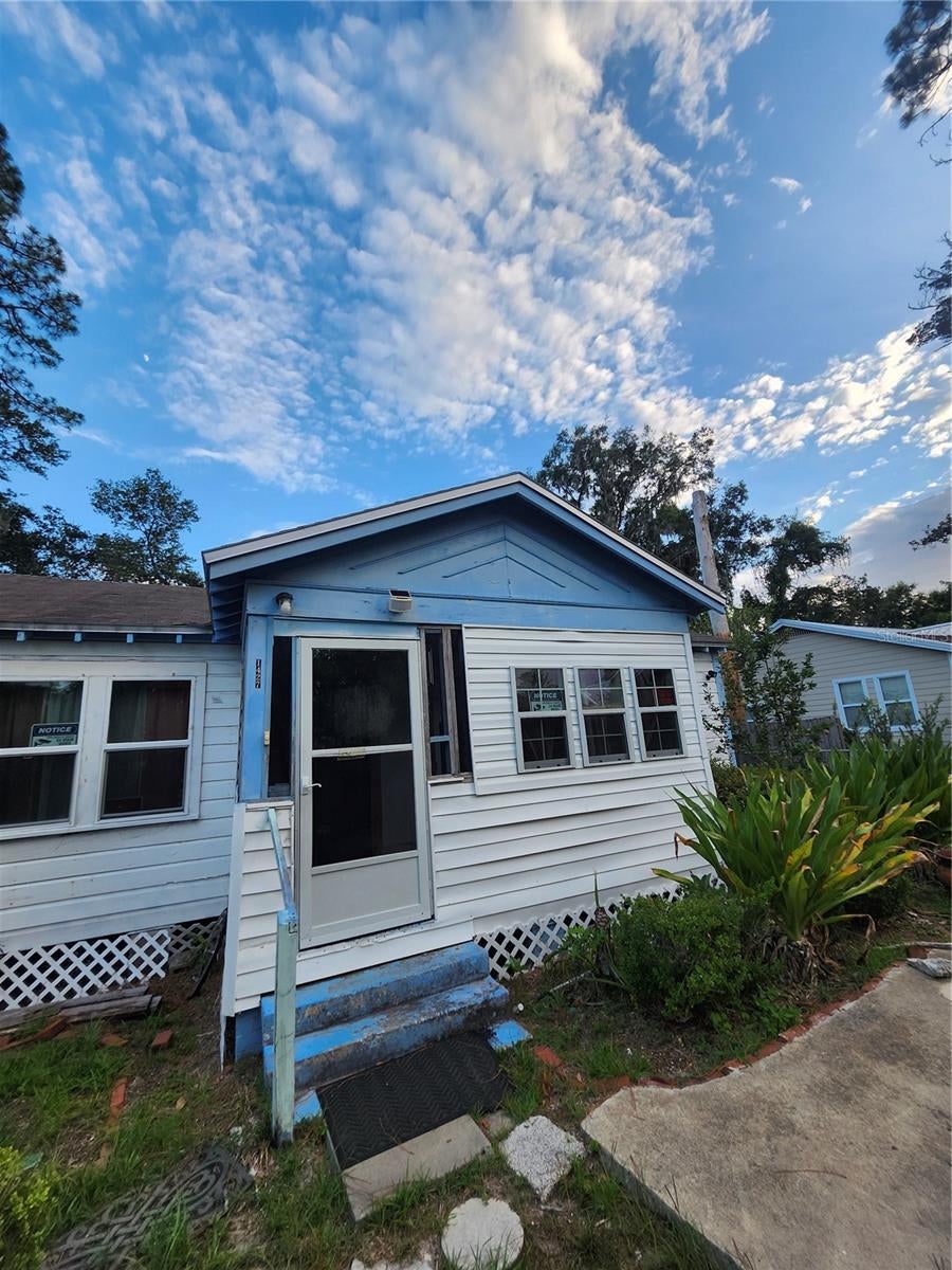 1427 SE 1ST AVENUE