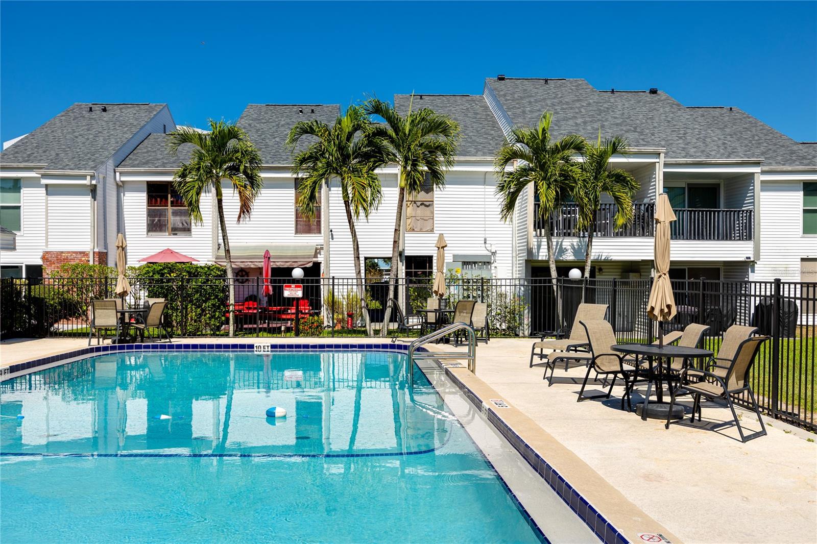 PALMS OF TARPON SPGS THE CONDO - Residential Lease