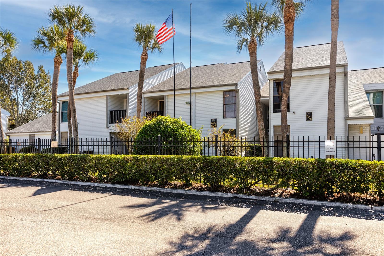 PALMS OF TARPON SPGS THE CONDO - Residential Lease