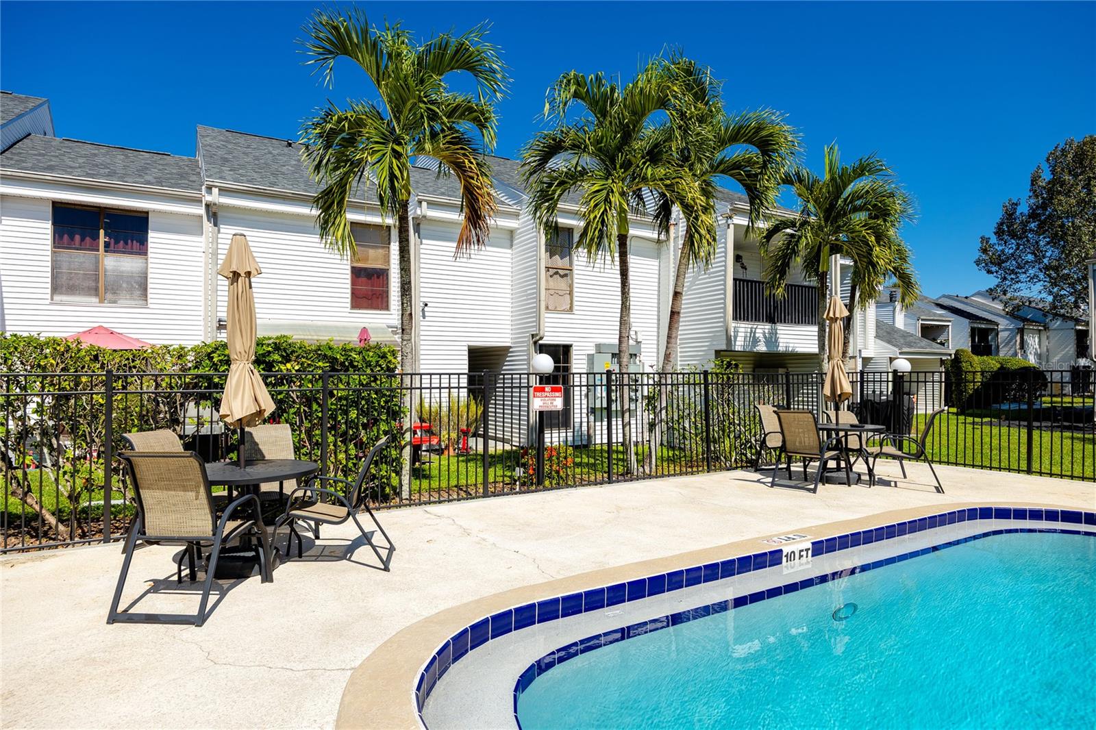 PALMS OF TARPON SPGS THE CONDO - Residential Lease