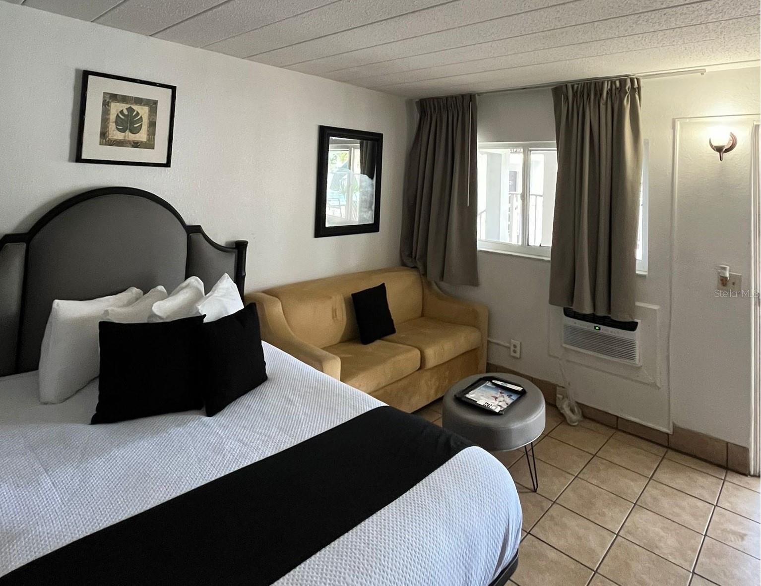 MADEIRA BEACH VISTA - Commercial Sale