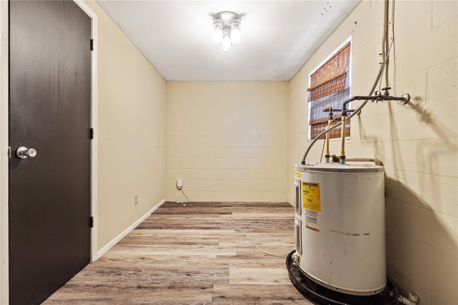 PARNELLS SUB UNIT 2 - Residential Lease