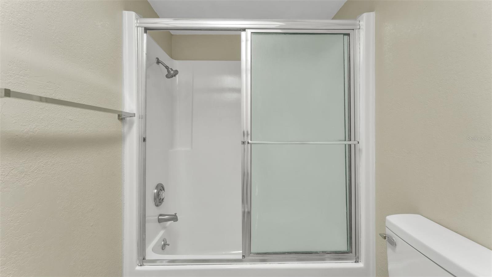 KIMBERLEA CONDO 02 - Residential